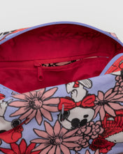 Load image into Gallery viewer, NEW! Dopp Kit - Floral Snoopy
