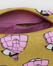 Load image into Gallery viewer, NEW! Dopp Kit - Puffer Snoopy Pink
