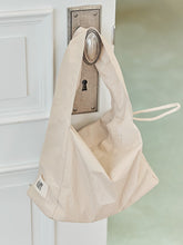 Load image into Gallery viewer, Diff Hobo Signiture Bag - Beige
